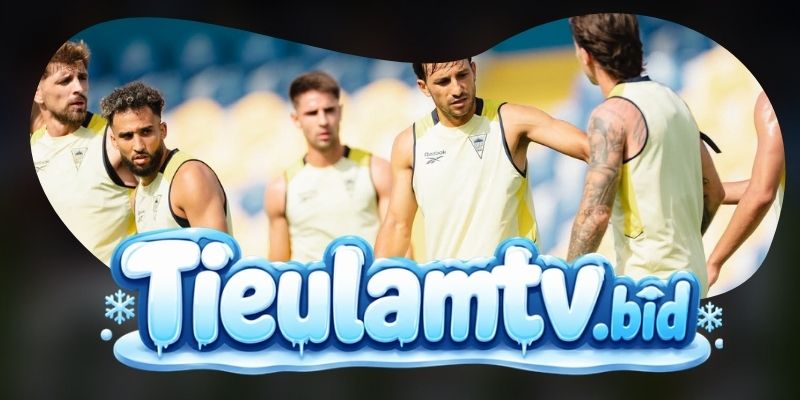 Estoril siết trung lộ, FC Famalicao tìm đường thoát pressing
